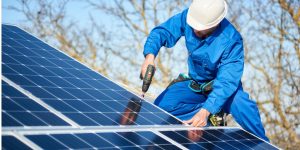 Installation Maintenance Panneaux Solaires Photovoltaïques à Brianconnet